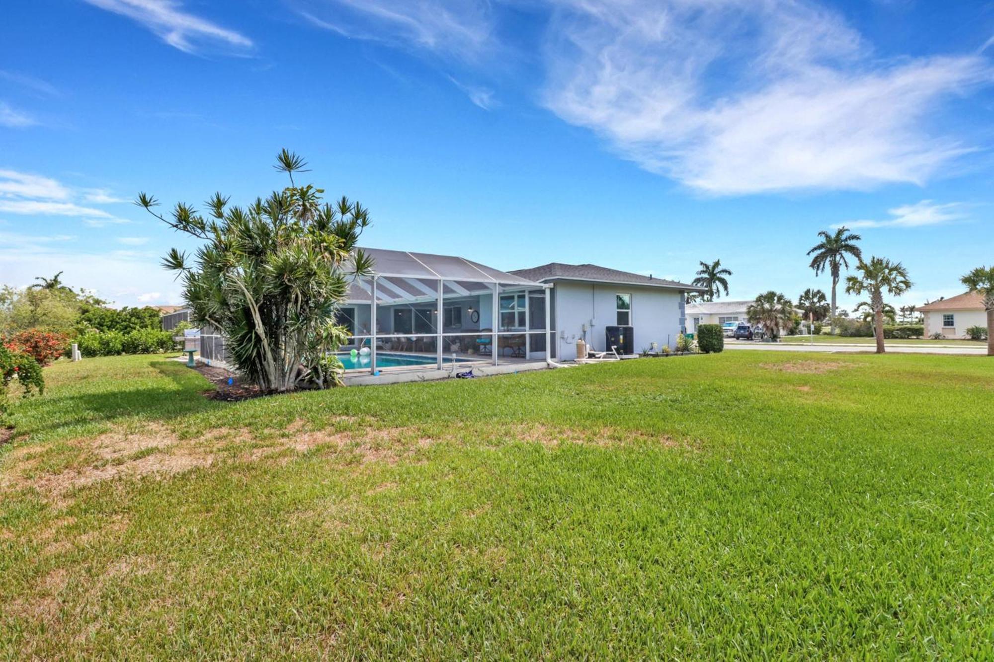 Inviting Lakeview Home L Pool L Close To Beaches マルコ・アイランド エクステリア 写真