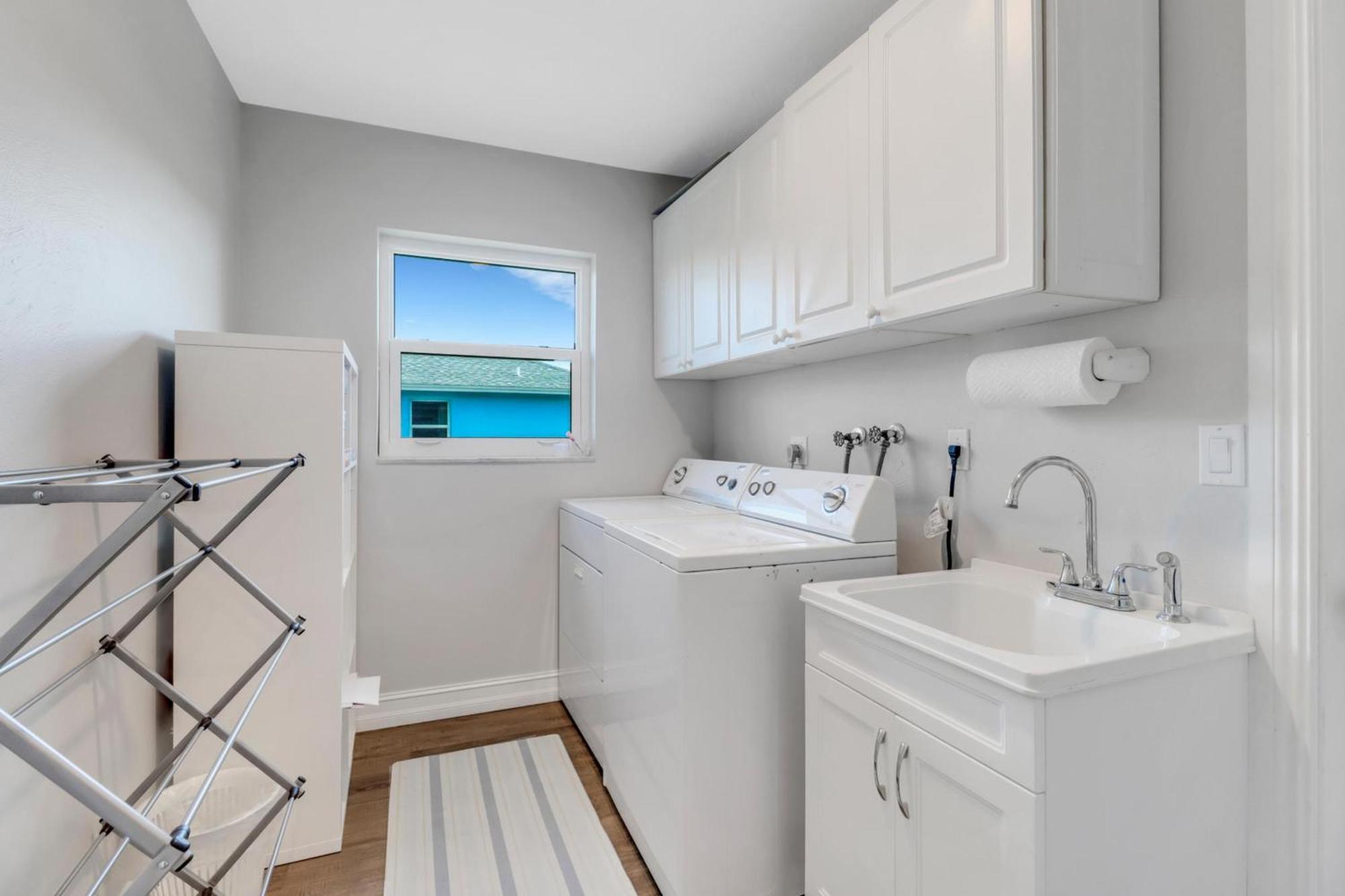 Inviting Lakeview Home L Pool L Close To Beaches マルコ・アイランド エクステリア 写真